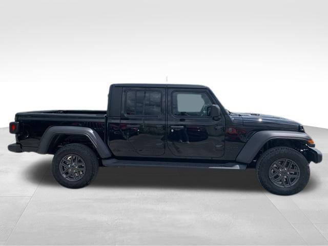 new 2025 Jeep Gladiator car, priced at $48,050