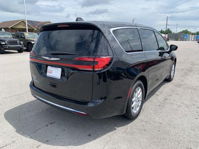 new 2026 Chrysler Pacifica car, priced at $40,905