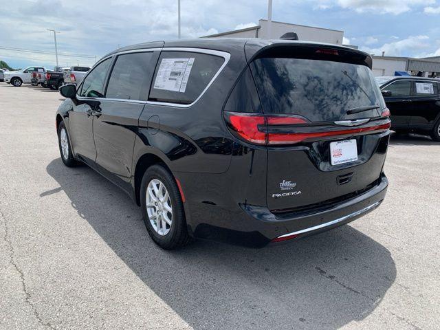 new 2026 Chrysler Pacifica car, priced at $40,905