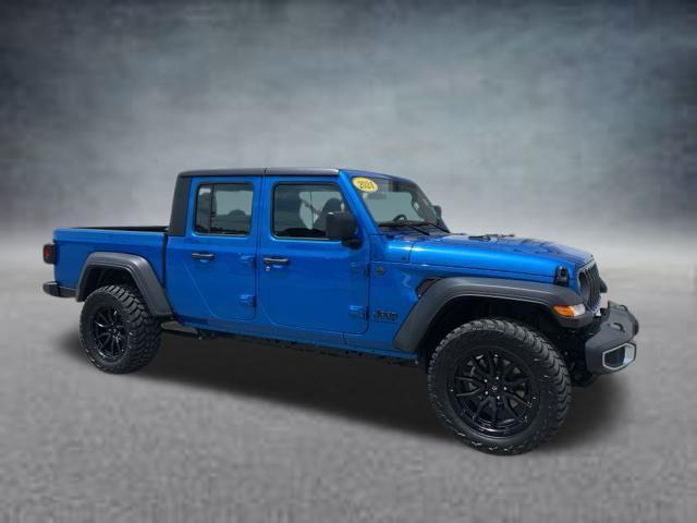 new 2024 Jeep Gladiator car, priced at $45,128