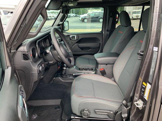new 2025 Jeep Wrangler car, priced at $61,300