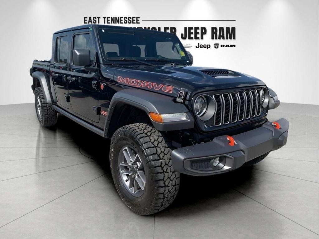 new 2025 Jeep Gladiator car, priced at $48,038