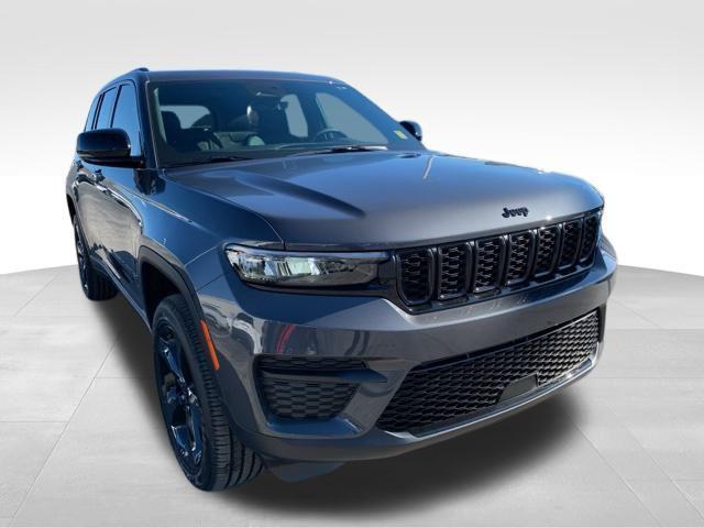 new 2025 Jeep Grand Cherokee car, priced at $45,967