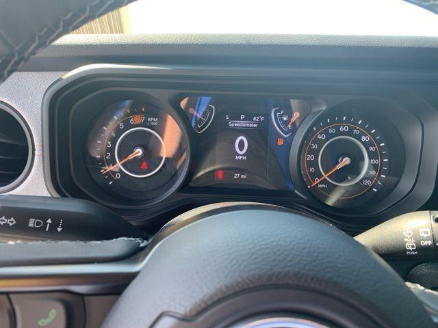 new 2025 Jeep Wrangler car, priced at $45,384