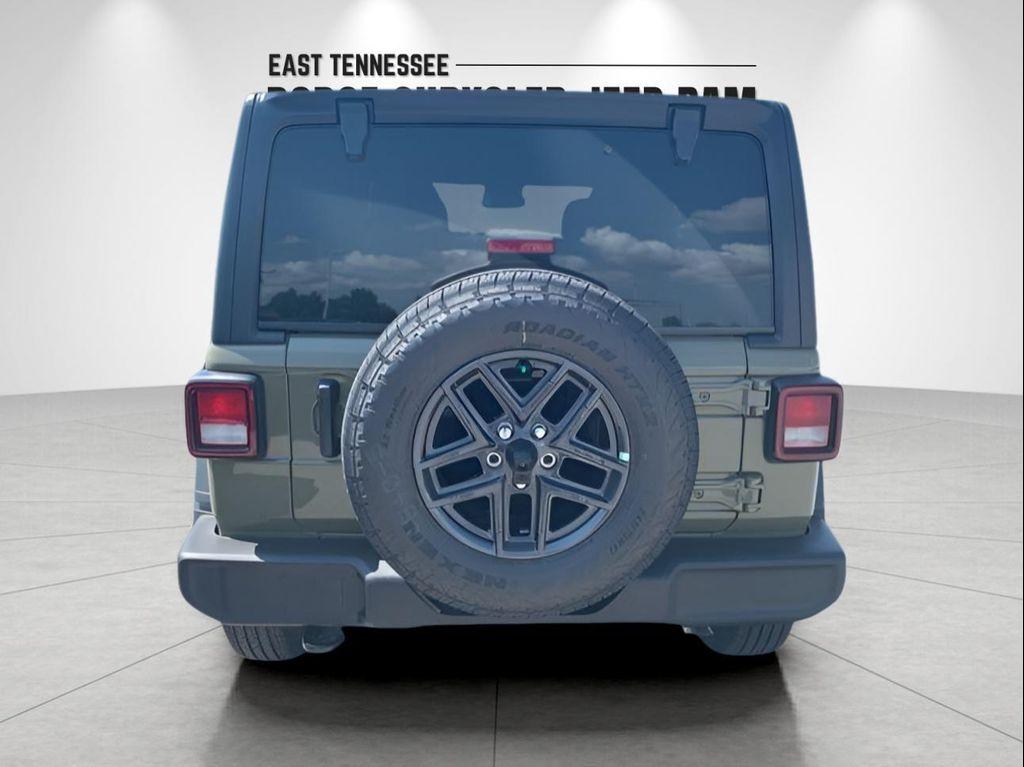 new 2025 Jeep Wrangler car, priced at $45,384