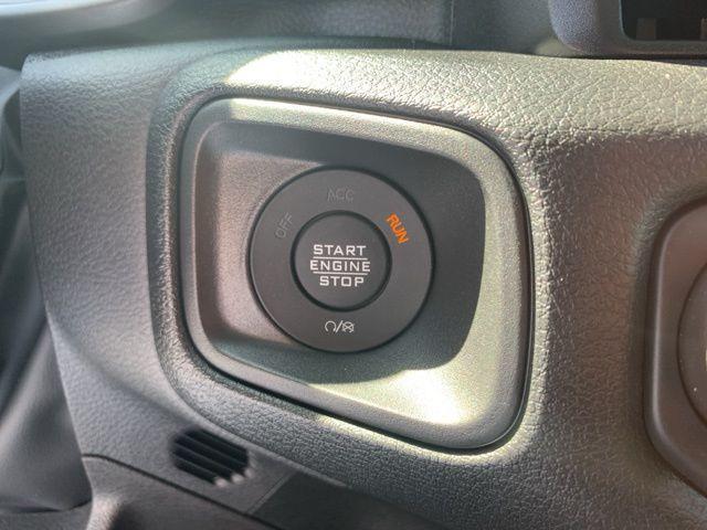 new 2025 Jeep Wrangler car, priced at $45,384