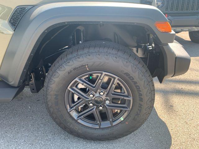 new 2025 Jeep Wrangler car, priced at $45,384