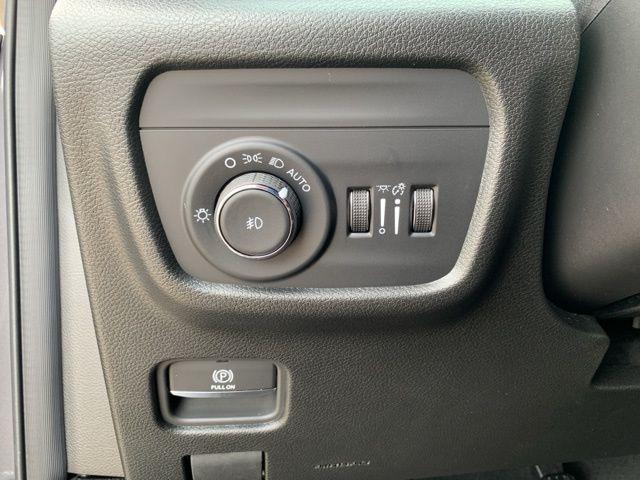 new 2025 Jeep Grand Cherokee L car, priced at $46,899