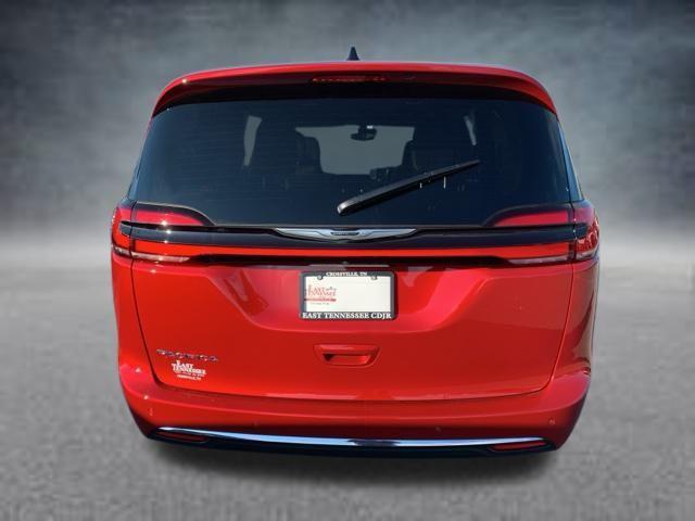 new 2025 Chrysler Pacifica car, priced at $46,969