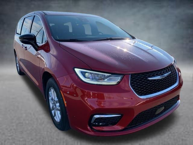 new 2025 Chrysler Pacifica car, priced at $46,969