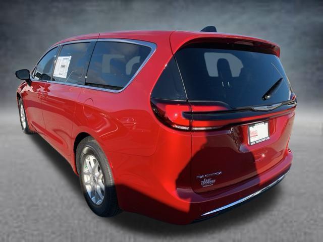 new 2025 Chrysler Pacifica car, priced at $46,969