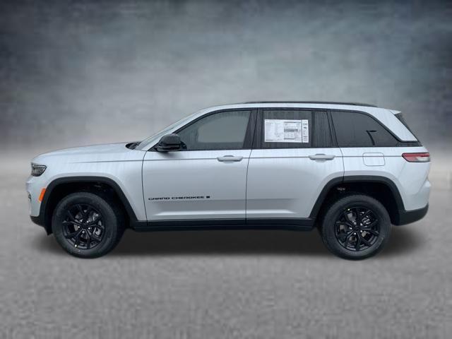 new 2025 Jeep Grand Cherokee car, priced at $44,101