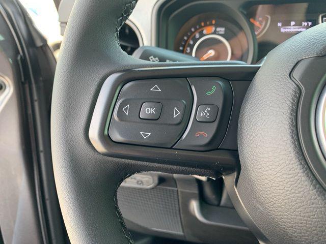 new 2025 Jeep Wrangler car, priced at $45,384