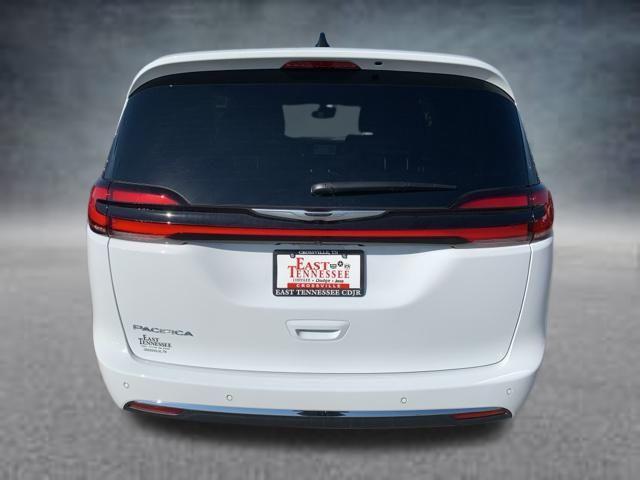 new 2025 Chrysler Pacifica car, priced at $43,610