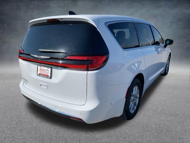 new 2025 Chrysler Pacifica car, priced at $43,610