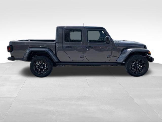 new 2025 Jeep Gladiator car, priced at $46,035