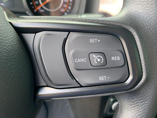 new 2025 Jeep Gladiator car, priced at $46,035