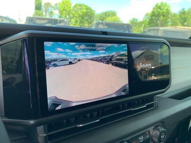 new 2025 Jeep Gladiator car, priced at $42,605