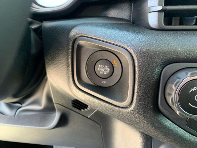 new 2025 Jeep Gladiator car, priced at $46,610