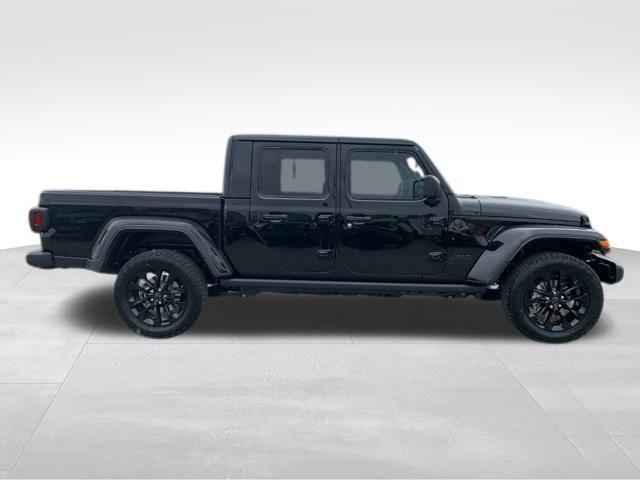 new 2025 Jeep Gladiator car, priced at $46,035