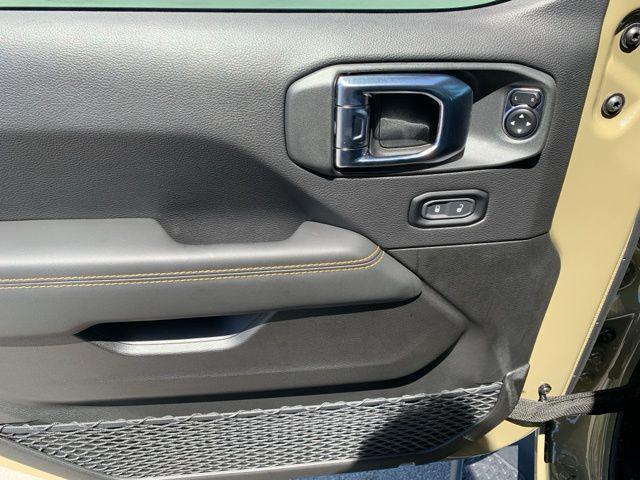 new 2025 Jeep Gladiator car, priced at $53,500