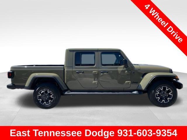 new 2025 Jeep Gladiator car, priced at $53,500