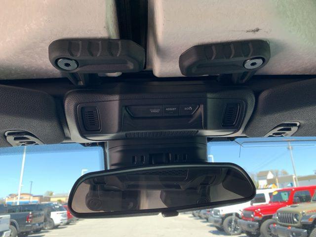 new 2025 Jeep Gladiator car, priced at $53,500