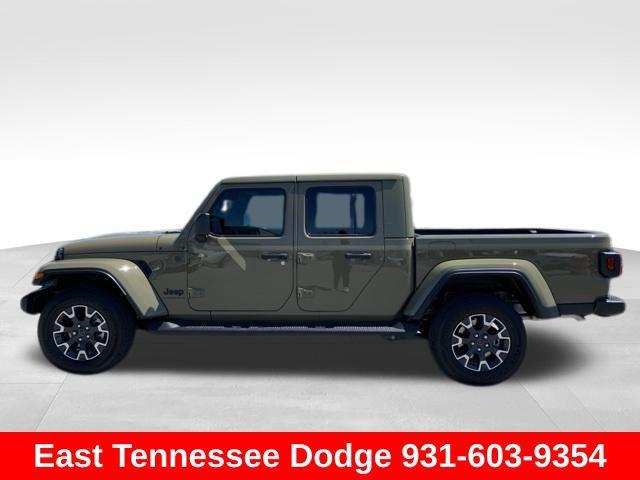 new 2025 Jeep Gladiator car, priced at $53,500