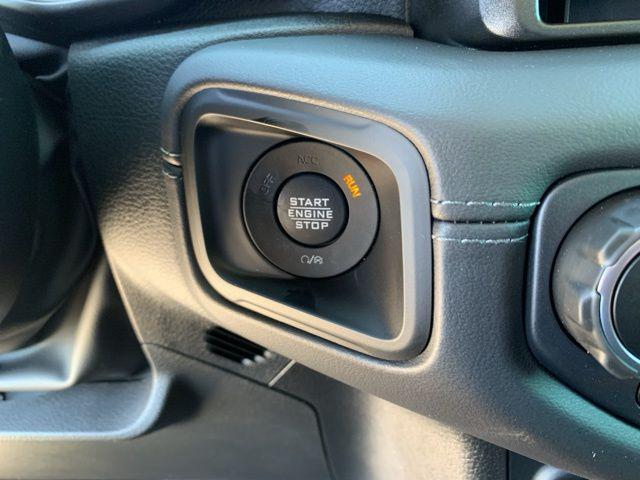new 2025 Jeep Gladiator car, priced at $53,500