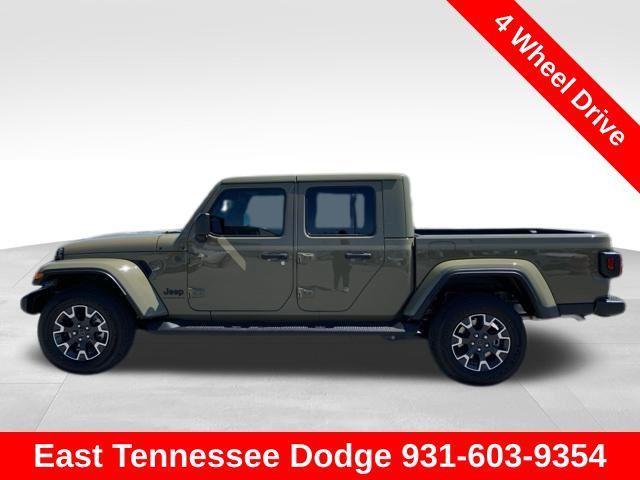 new 2025 Jeep Gladiator car, priced at $53,500