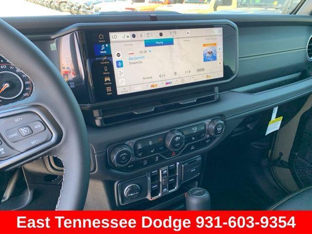 new 2025 Jeep Gladiator car, priced at $53,500