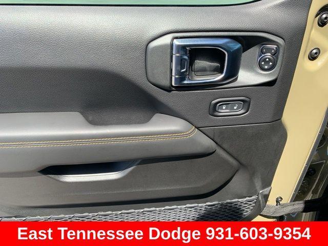 new 2025 Jeep Gladiator car, priced at $53,500