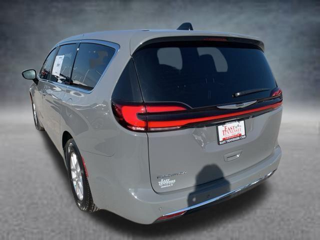 new 2025 Chrysler Pacifica car, priced at $42,927