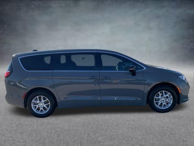 new 2025 Chrysler Pacifica car, priced at $42,927