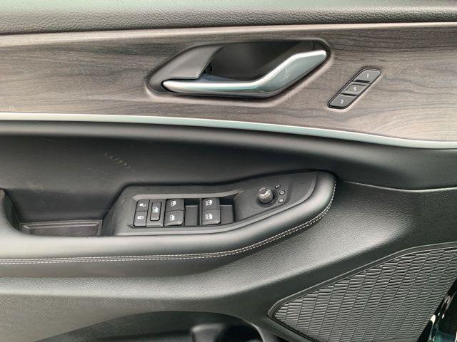 new 2025 Jeep Grand Cherokee L car, priced at $47,282
