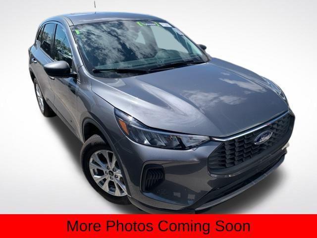 used 2023 Ford Escape car, priced at $26,362
