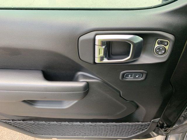 used 2023 Jeep Gladiator car, priced at $40,458