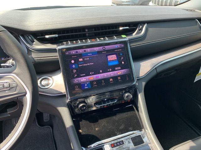 new 2025 Jeep Grand Cherokee L car, priced at $52,645