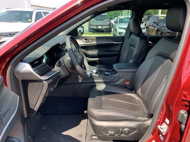 new 2025 Jeep Grand Cherokee L car, priced at $52,645