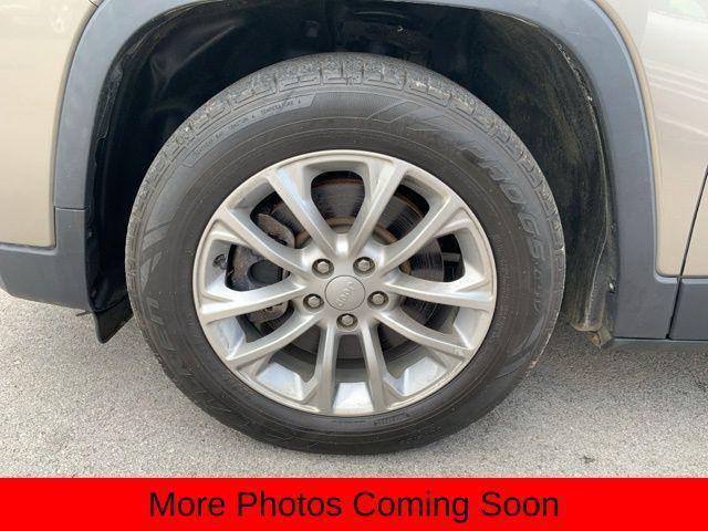 used 2019 Jeep Cherokee car, priced at $17,230