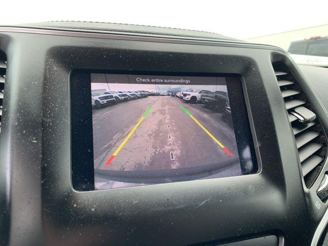 used 2019 Jeep Cherokee car, priced at $15,539