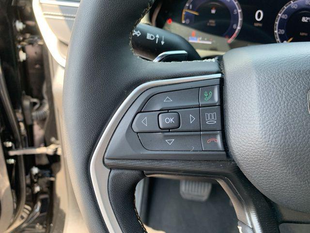 used 2024 Jeep Grand Cherokee car, priced at $33,261