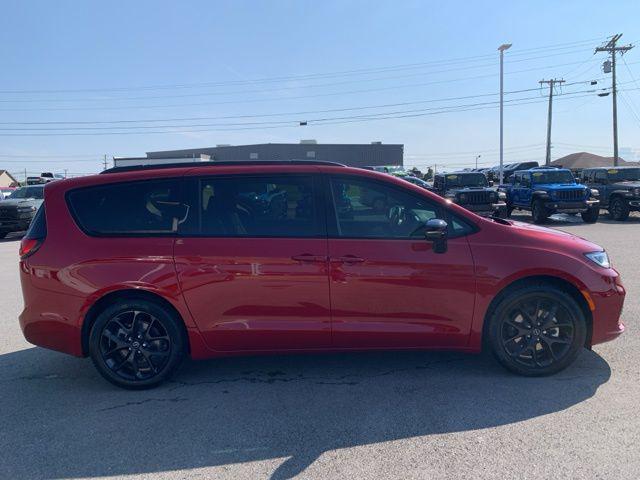 new 2026 Chrysler Pacifica car, priced at $50,780