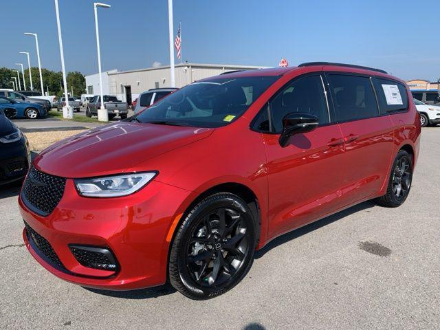 new 2026 Chrysler Pacifica car, priced at $50,780