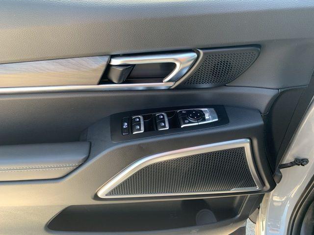 used 2024 Kia Telluride car, priced at $39,821