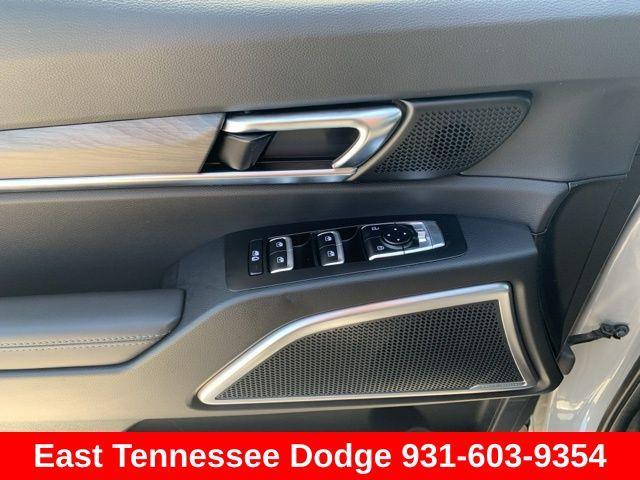 used 2024 Kia Telluride car, priced at $43,240