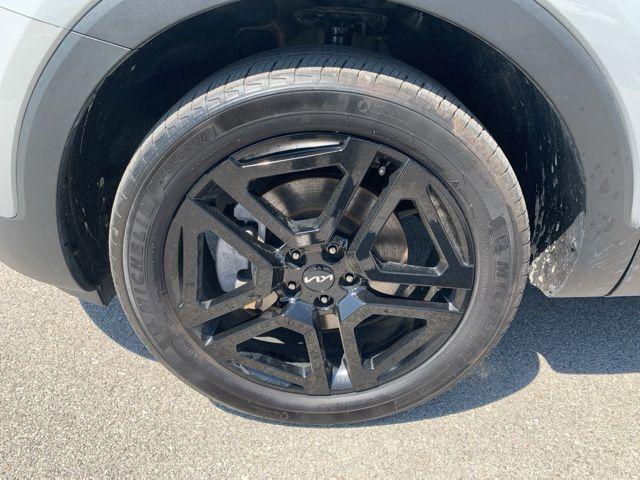 used 2024 Kia Telluride car, priced at $39,821