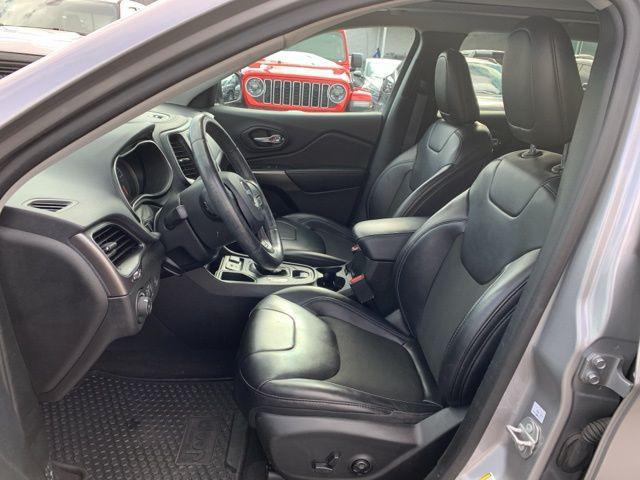 used 2019 Jeep Cherokee car, priced at $17,919