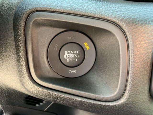 new 2025 Jeep Gladiator car, priced at $46,035