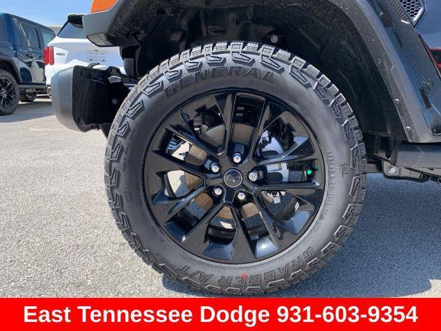 new 2025 Jeep Gladiator car, priced at $46,035